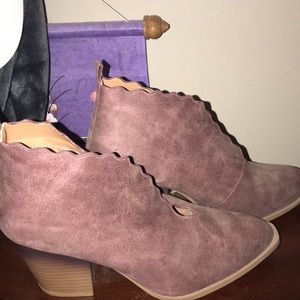 Pink/mauve booties